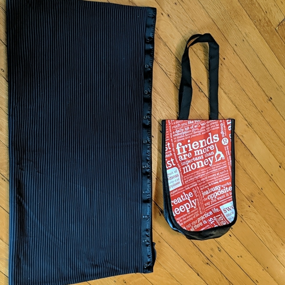 Lululemon Vinyasa Scarf - many ways to style - Picture 2 of 5